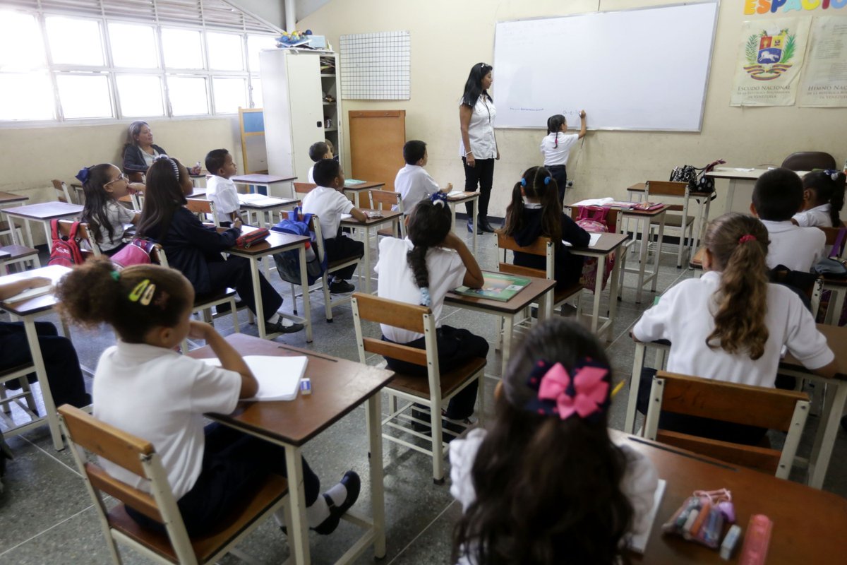 Aula-salones-clases-educación