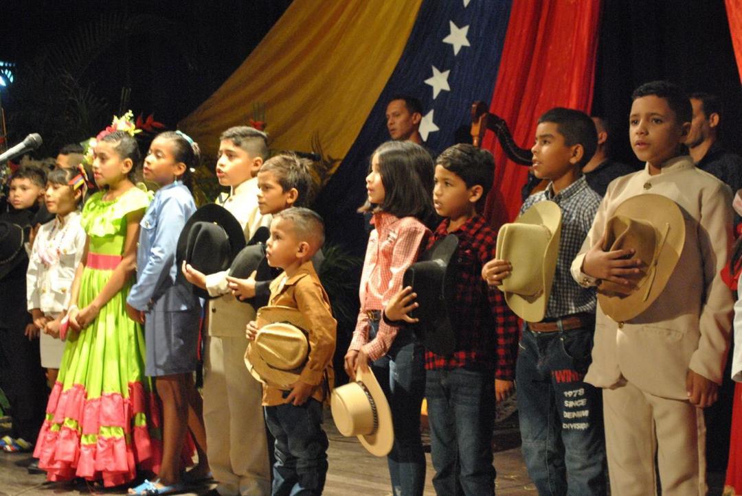 Cuatro niños larenses participarán en el concurso Talento de Corazón Infantil 2022