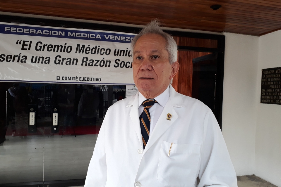 Gremio médico venezolano celebra su día denunciando deficiencias en hospitales