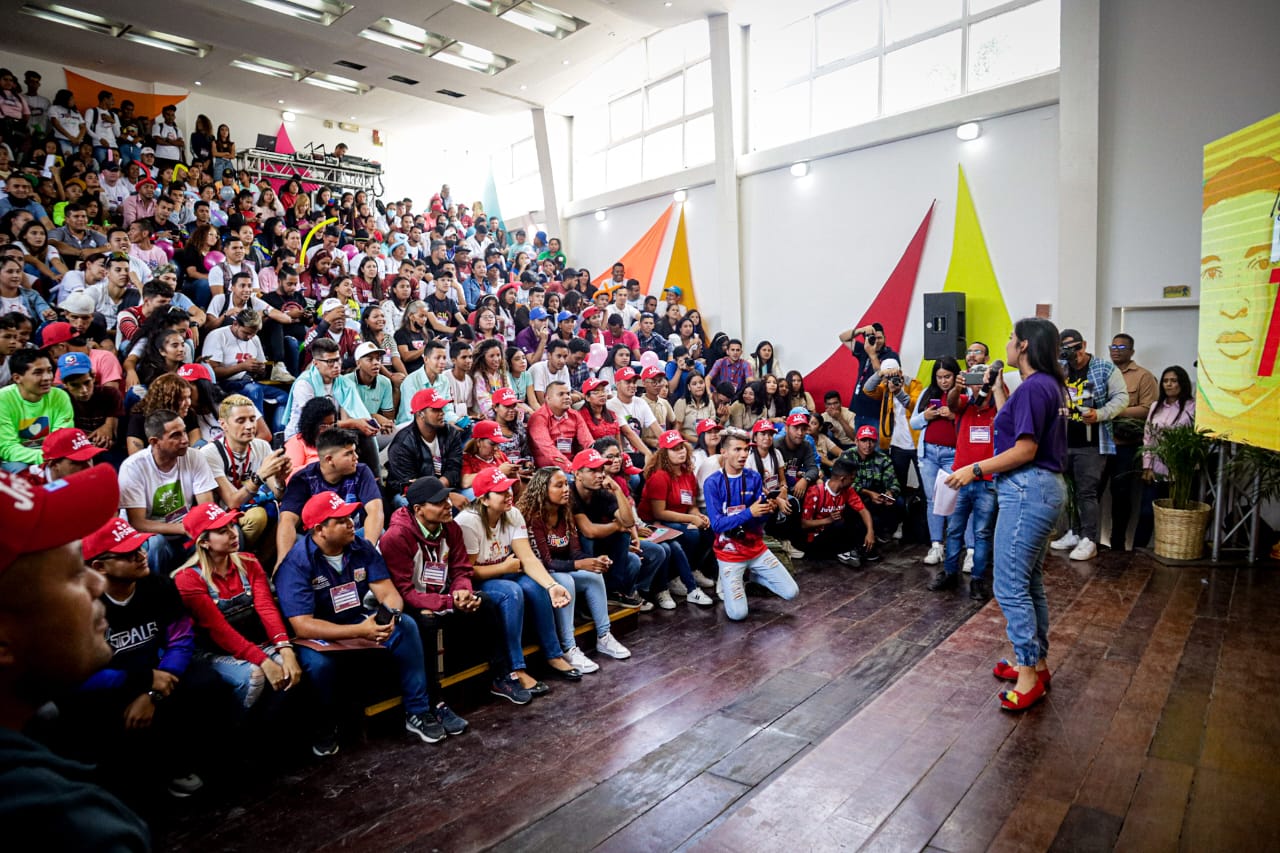 Larenses debaten propuestas rumbo al Congreso Fundacional de la Misión Juventud Venezuela