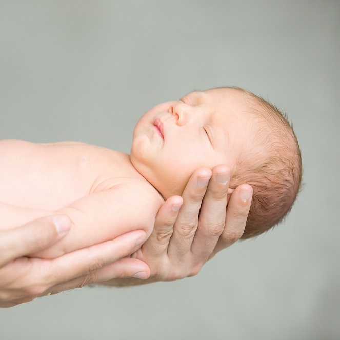 Pesquisa auditiva a recién nacidos permite detectar a tiempo la hipoacusia