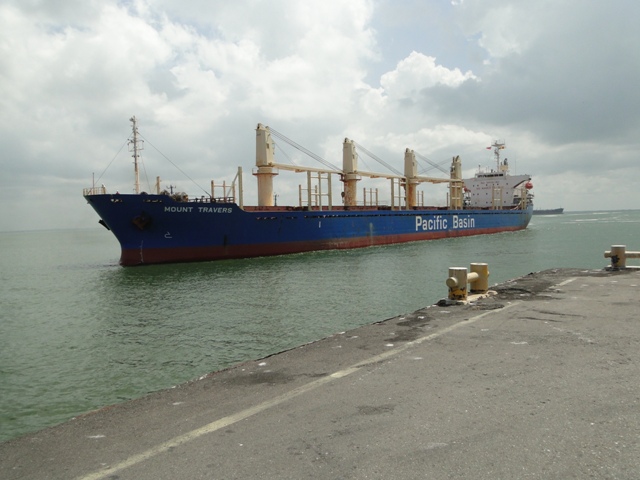 Arribaron 6 mil 900 toneladas de cebada malteada al Puerto de Maracaibo