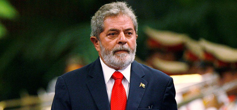 Luiz Inácio Lula da Silva mantendrá su candidatura pese al asedio jurídico