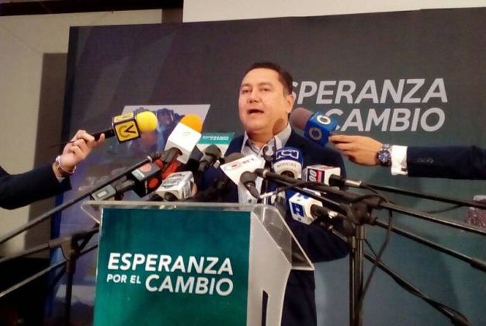 Javier Bertucci de gira por Centroccidente