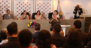 Tibisay Lucena: Ningún país brinda las garantías que tiene el sistema electoral venezolano
