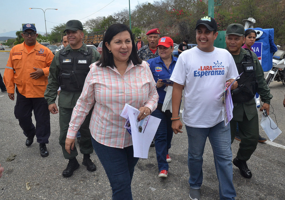 Gobernadora Carmen Meléndez supervisó despliegue Semana Santa Segura 2018