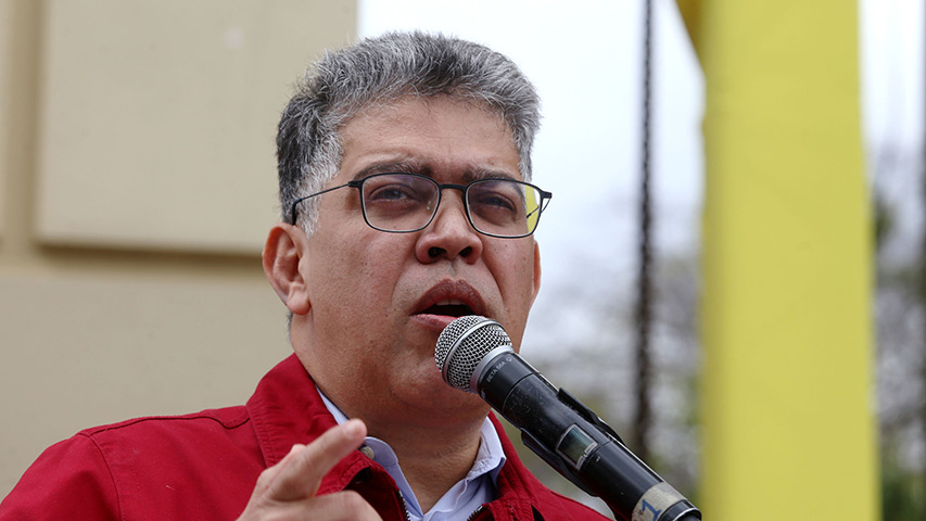Jaua: Seguiremos batallando por el derecho del pueblo a vivir con dignidad