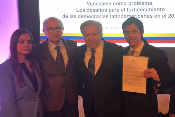 Ledezma entregó a Almagro avance de solicitud de “intervención humanitaria”