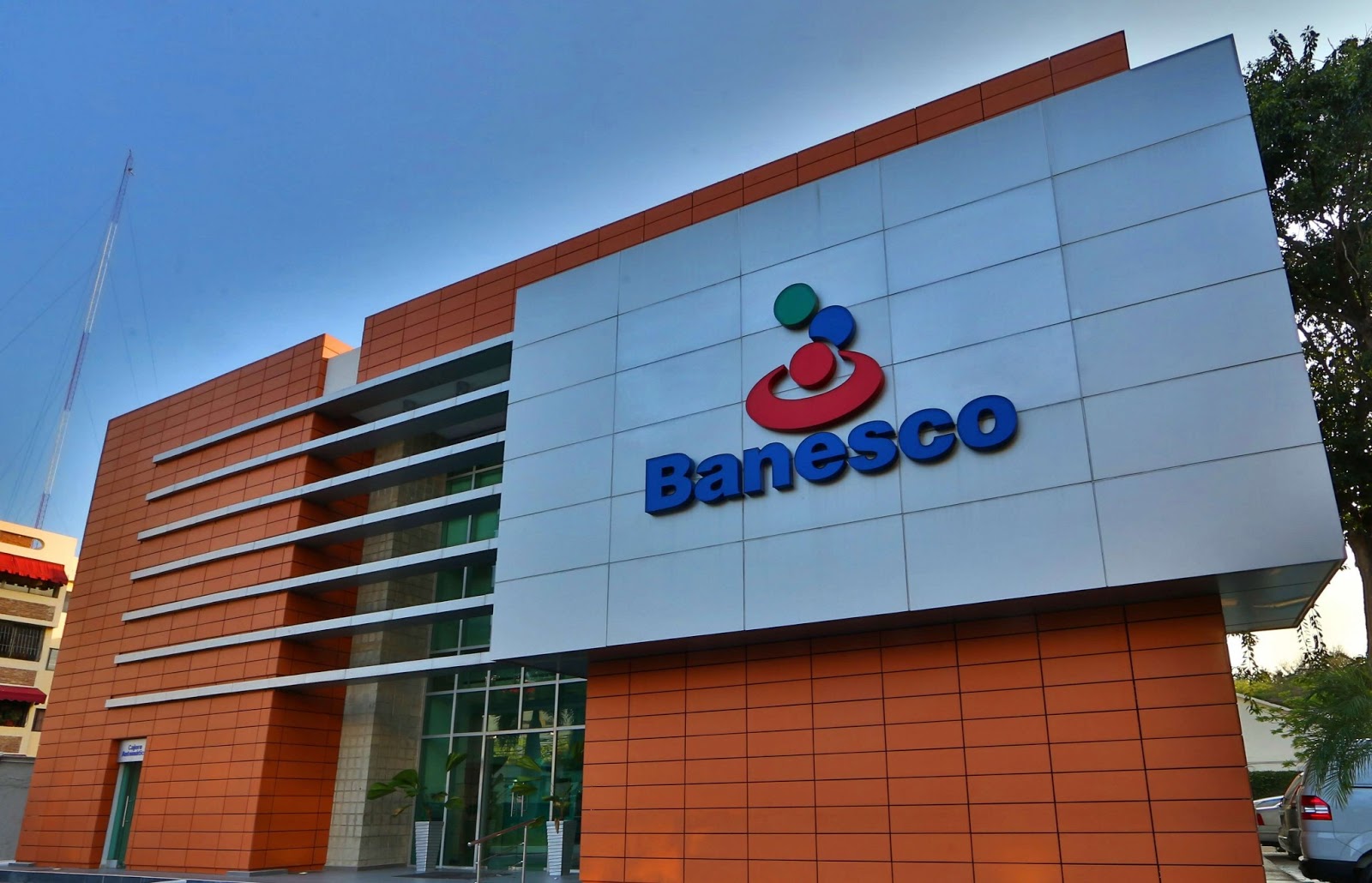 Banesco opera en República Dominicana dentro de legalidad, según autoridades
