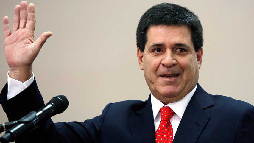 Renuncia de Cartes se queda en el aire por falta quórum en Congreso paraguayo