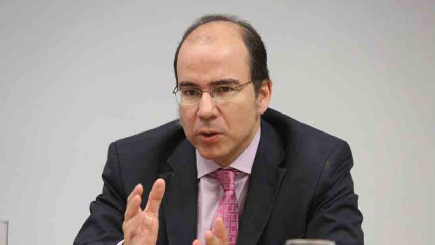 Francisco Rodríguez instó al CNE a que se proceda al cierre de las mesas de votación