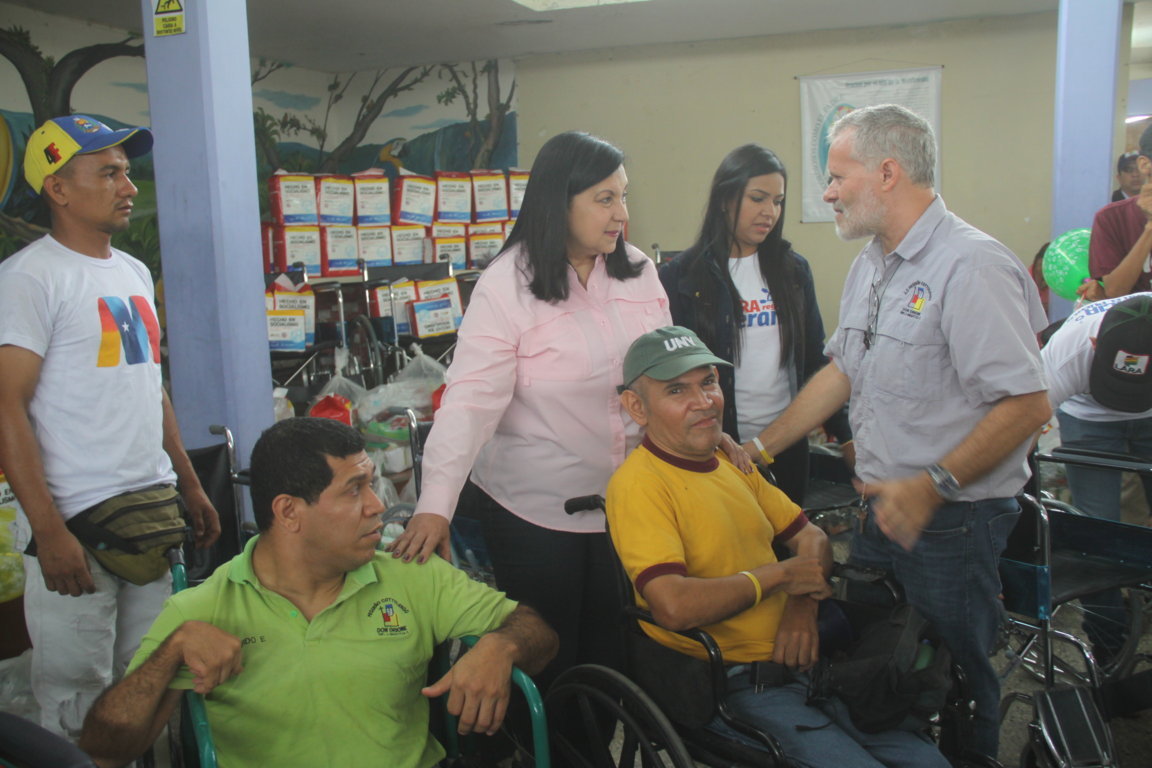 Gdra. Meléndez realizó entrega de ayudas técnicas al Pequeño Cottolengo Don Orione