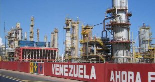 El crudo venezolano baja ligeramente y cierra la semana en 64,75 dólares