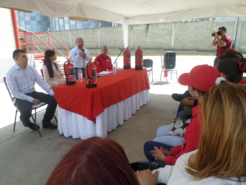 Gas Comunal Lara reactivó taller de extintores “Comandante Eterno”