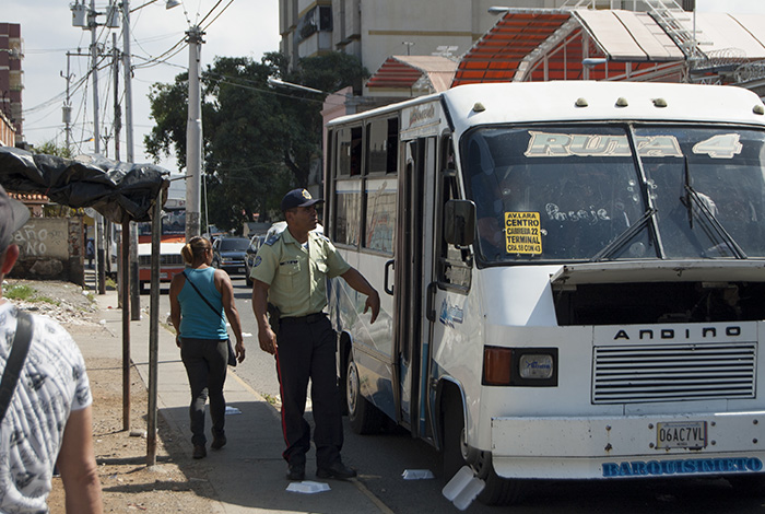 Transportistas en Barquisimeto amenazan con irse a paro tras fiscalización de la AMTT