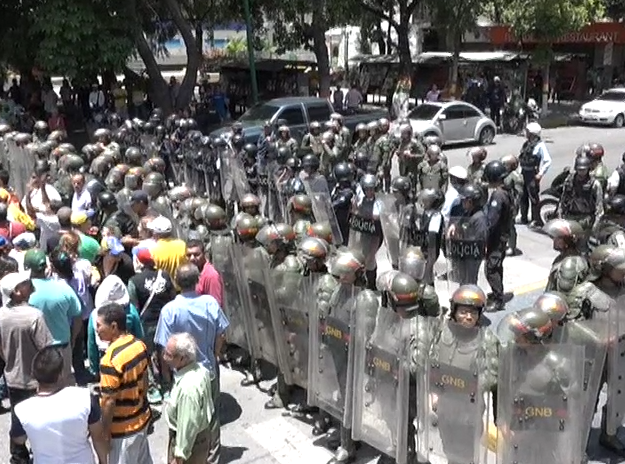 En Lara transportistas marcharon exigiendo aumento salarial y en rechazo al Censo Automotor