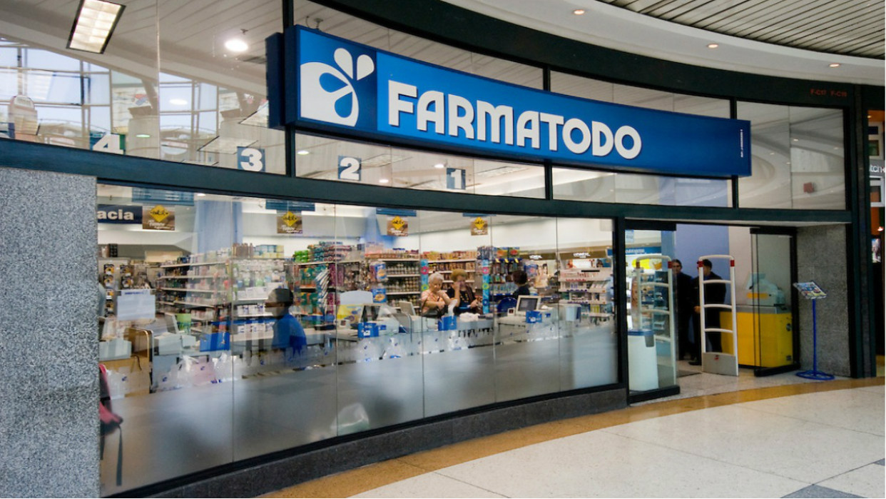 Sundde ordenó a cadenas de farmacias Locatel y Farmatodo reponer sus inventarios