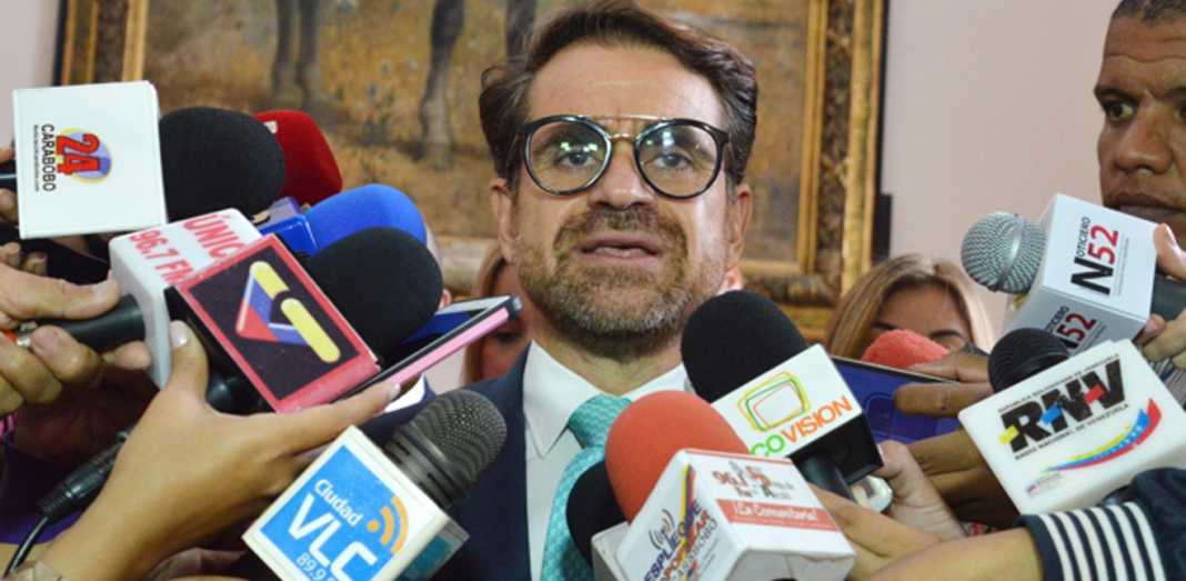 Rafael Lacava: “Desde ayer estamos sin parar para restablecer el servicio”