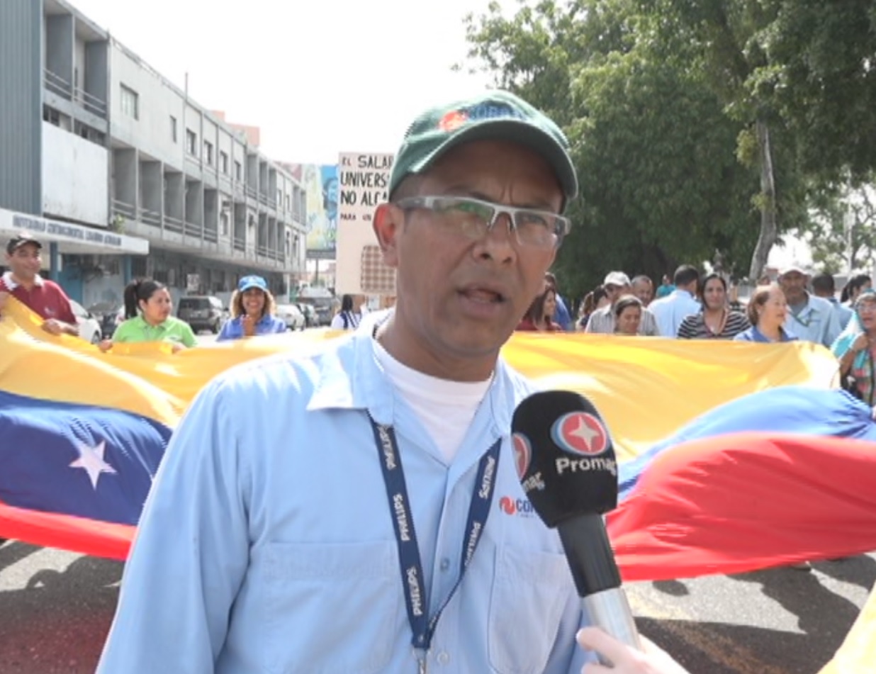 Trabajadores de la administración pública rechazan posible incremento salarial