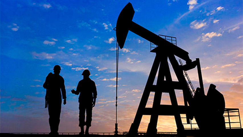 Petróleo subió y cerró en 52,60 dólares