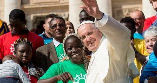 El-Papa-Francisco-llama-a-la-solidaridad-para-acoger-a-los-migrantes-rescatados-en-el-Mediterráneo