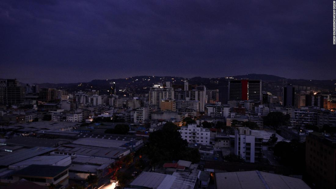 Más de una semana sin luz tiene la comunidad de El Caribe 2