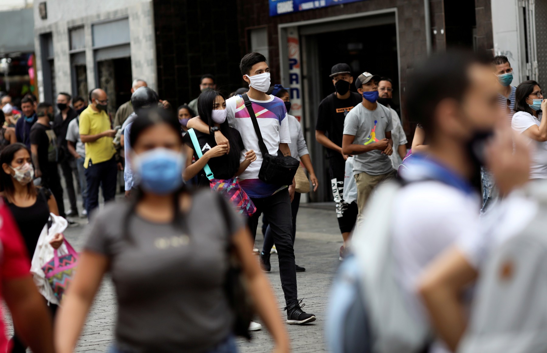 Venezuela registró más de 1.200 casos de covid-19