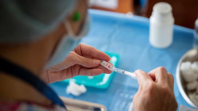 Desde la Federación Médica Venezolana cuestionan que se haya vacunado a 90 % del gremio