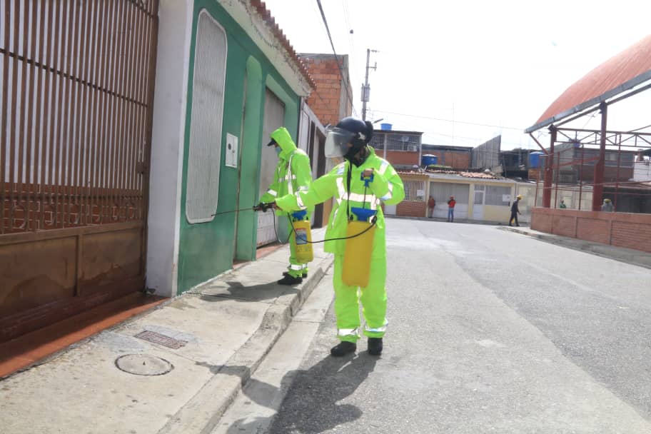Realizaron Jornada de Desinfección y Limpieza en la Urbanización Las Américas de Barquisimeto