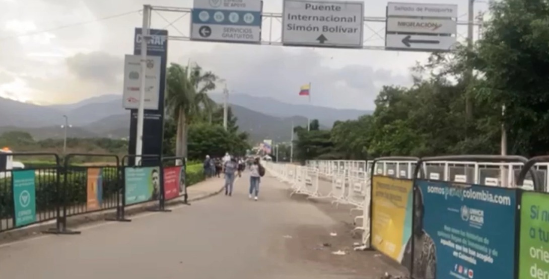puente-simon-bolivar-05