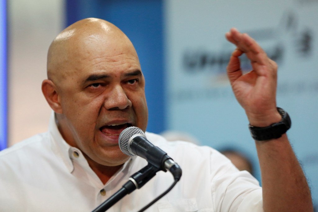 Jesus Torrealba, secretary of the Venezuelan coalition of opposition parties (MUD), speaks during a news conference in Caracas September 24, 2014. Venezuela's opposition parties on Wednesday named Torrealba to head their coalition before the 2015 parliamentary elections, where they hope to weaken Venezuela's President Nicolas Maduro's socialist government. REUTERS/Carlos Garcia Rawlins (VENEZUELA - Tags: POLITICS)