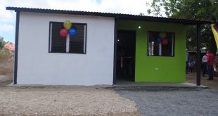 Beneficiadas familias con la entrega de 10 viviendas en el municipio Urdaneta