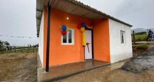 Entregaron cinco viviendas a familias en Brisas de Miracuy de Andrés Eloy Blanco