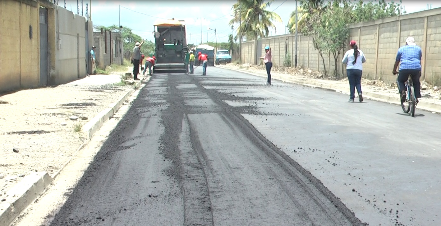 Más de 3.200 toneladas de asfalto han sido colocadas en el estado Lara