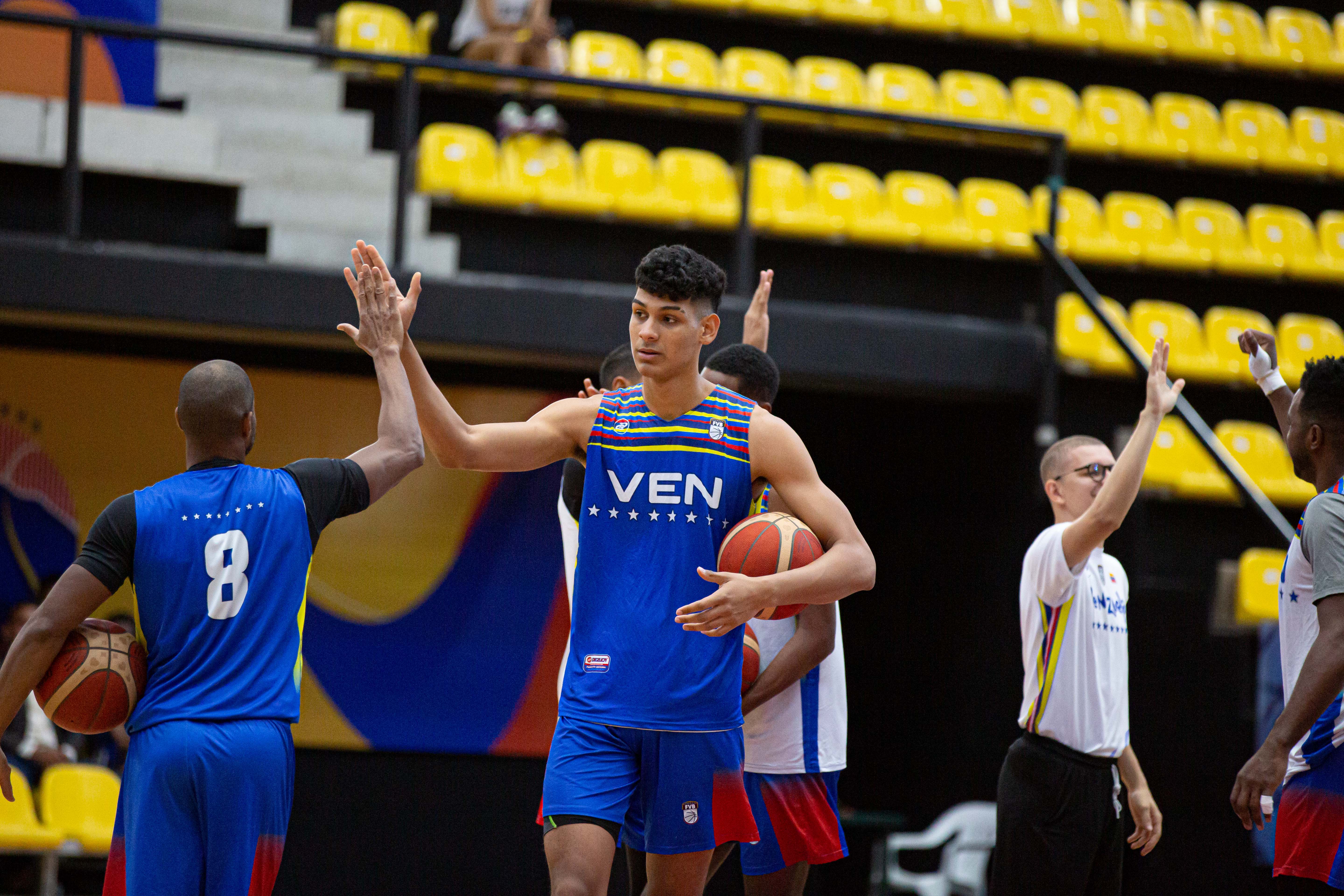 Enrique Medina Roa se une a la concentración de Venezuela para la quinta ventana FIBA