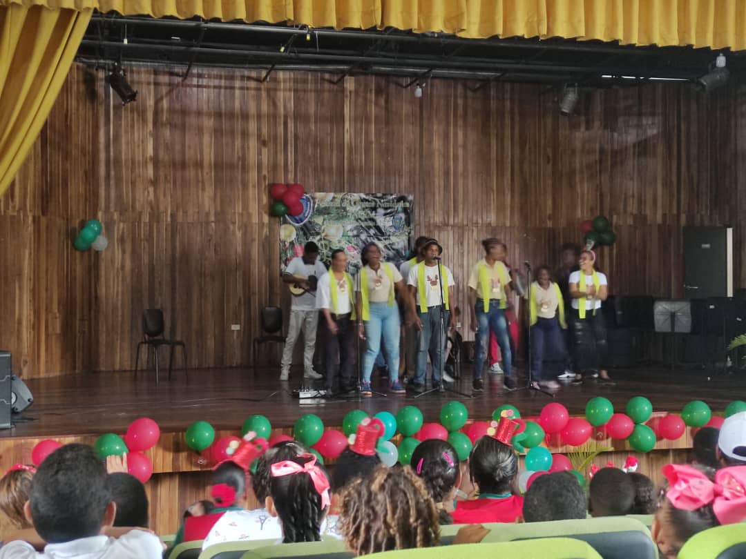 Realizan concurso navideño de gaitas, parrandas y villancicos de la Policía de Miranda