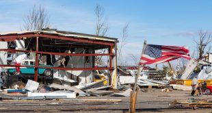 Tres fallecidos e innumerables daños tras paso de tornados al Sur EEUU