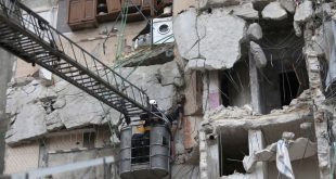 Al menos 300 mil desplazados por sismo en áreas controladas por Damasco en Siria