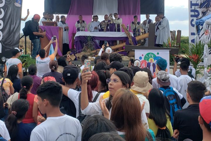 1.400 jóvenes barquisimetanos mostraron que creen en las promesas del Señor