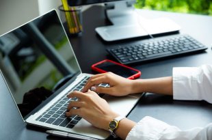 Cinco razones para mantener tu software y dispositivos actualizados