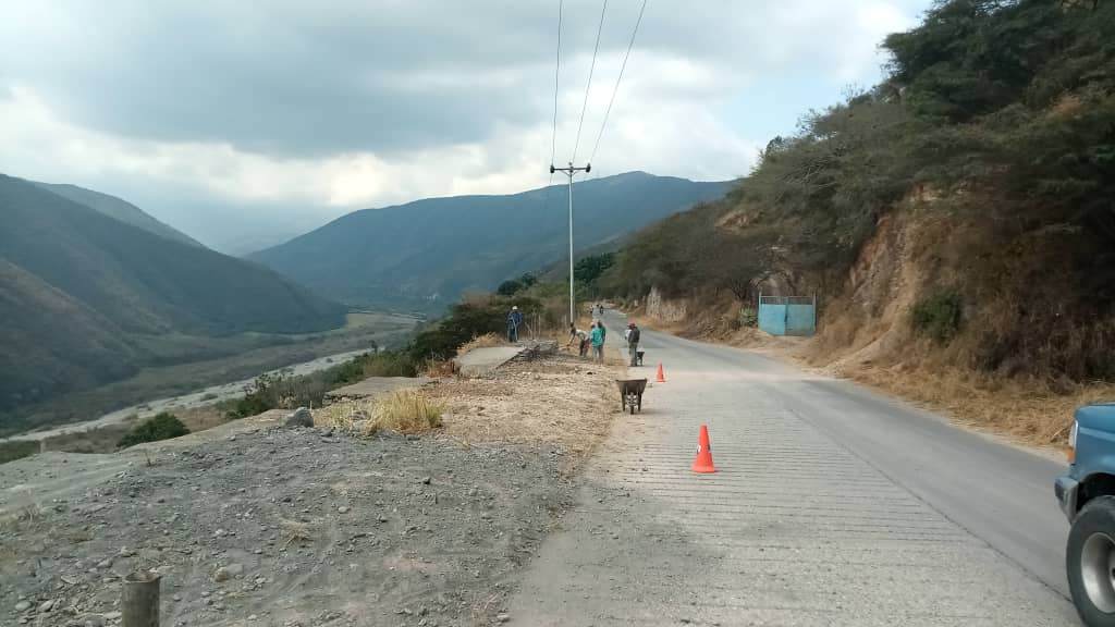 Invilara reparó falla de borde de la vía Barquisimeto - Río Claro
