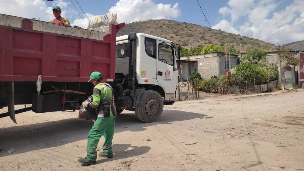 Imaubar refuerza servicio de recolección de basura en Ruezga Norte y Sur