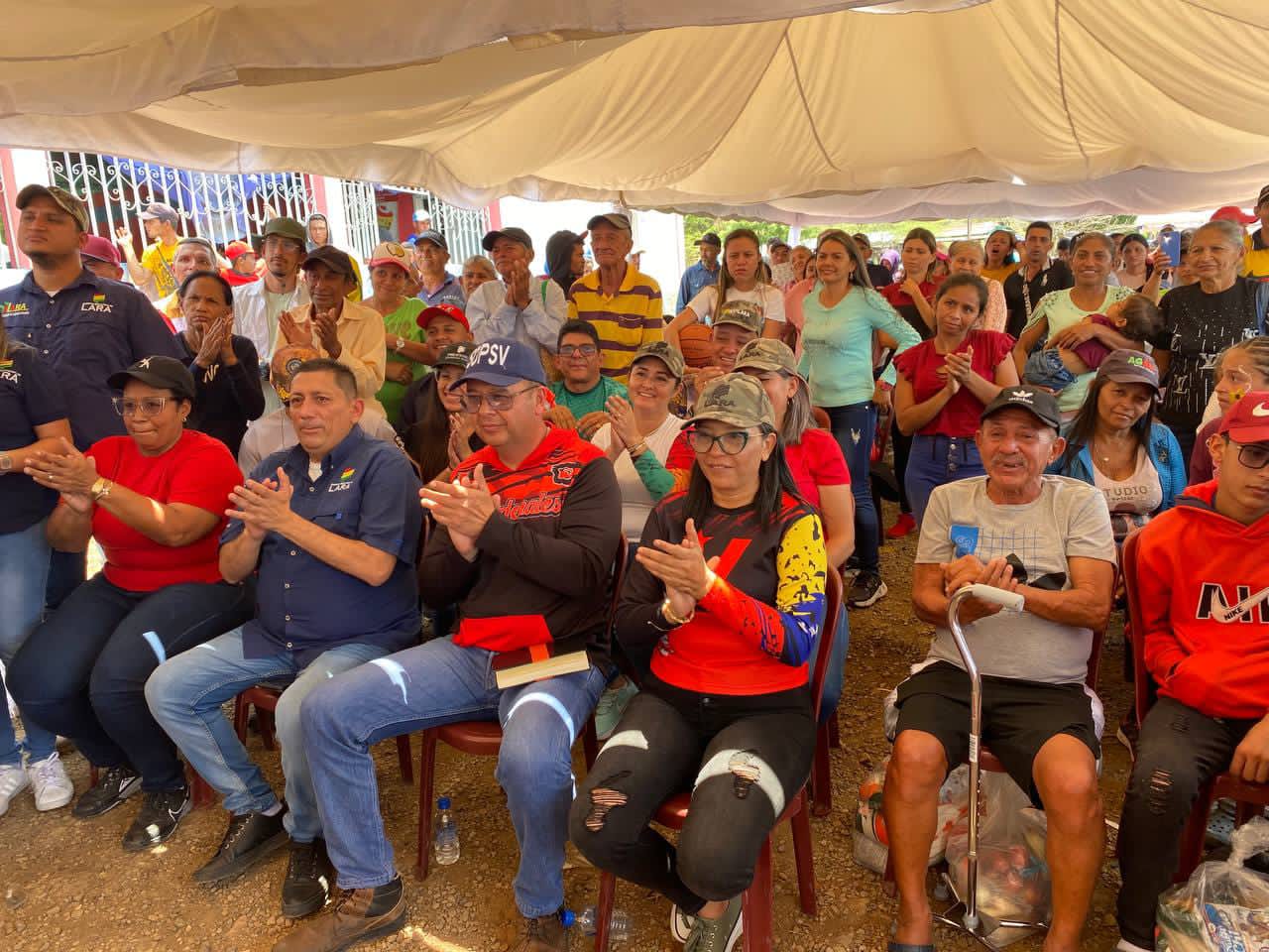Beneficiadas más de 700 familias de la comunidad Pico e' Gallo en el municipio Torres