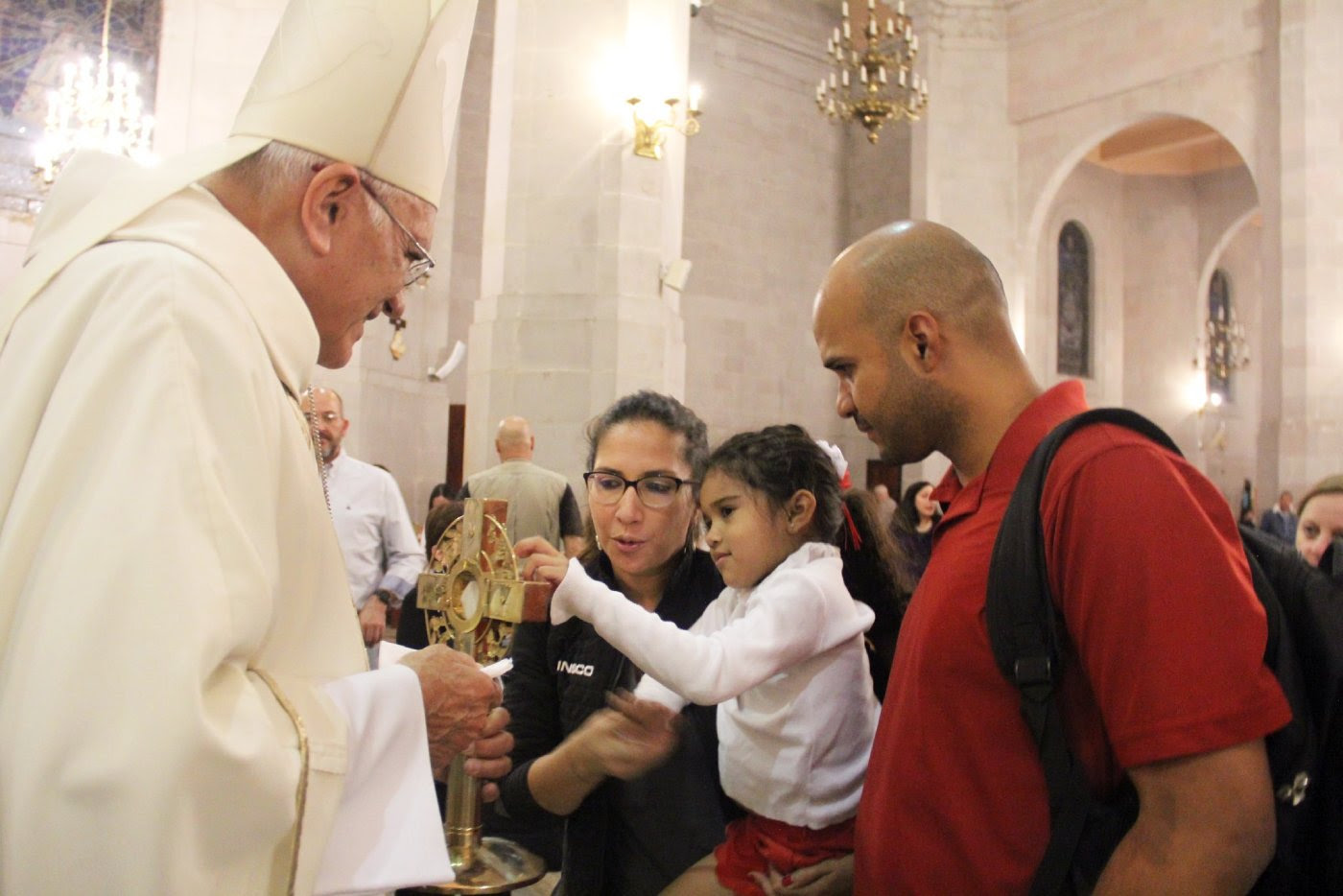 Cardenal Porras entregó reliquias del Beato José Gregorio Hernández a iglesias de México