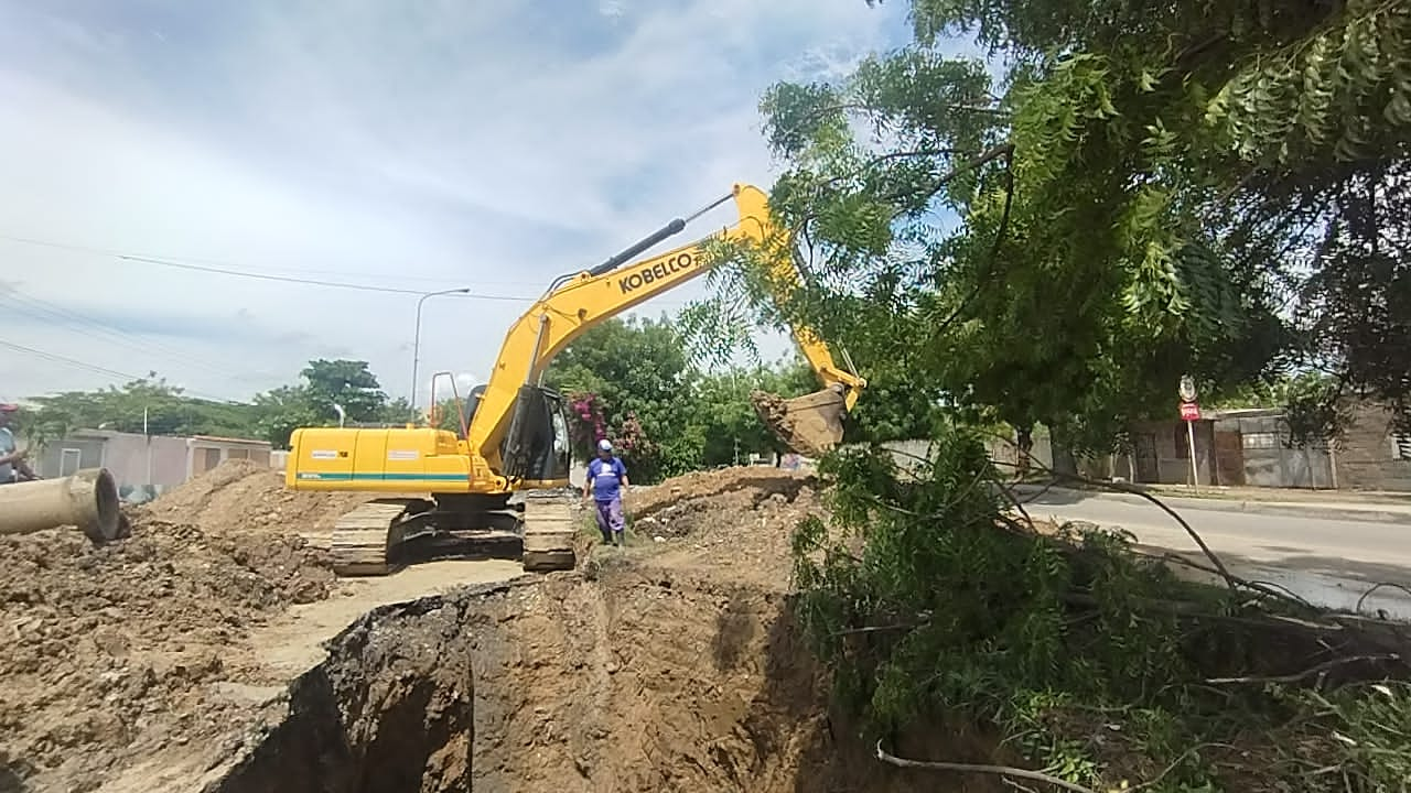 Hidrolara ejecuta sustitución de 6 metros de colector en el sector Las Américas del municipio Iribarren