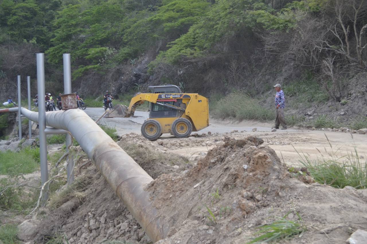 Iniciaron reparación de falla de borde en el sector El Desecho de la parroquia Juares