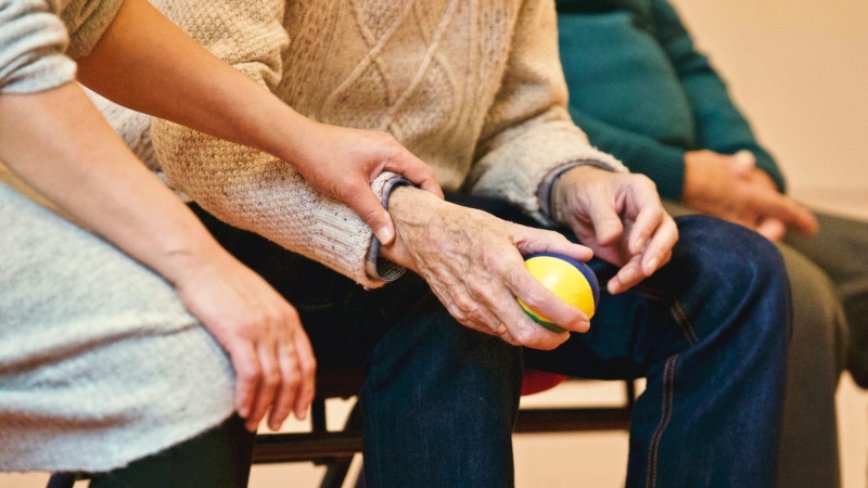 Parkinson: afección degenerativa asociada a síntomas motores