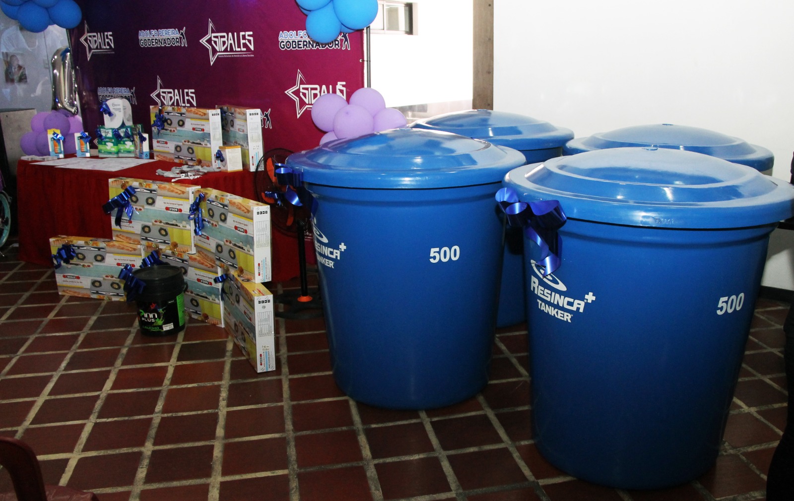 Sibales entregó más de 40 ayudas sociales para celebrar su primer aniversario en Lara