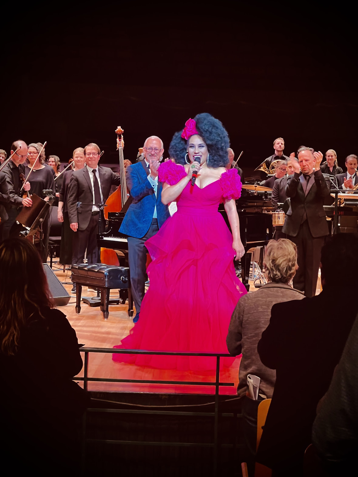 Aymée Nuviola ofrece memorable concierto junto a Sinfónica de Colorado