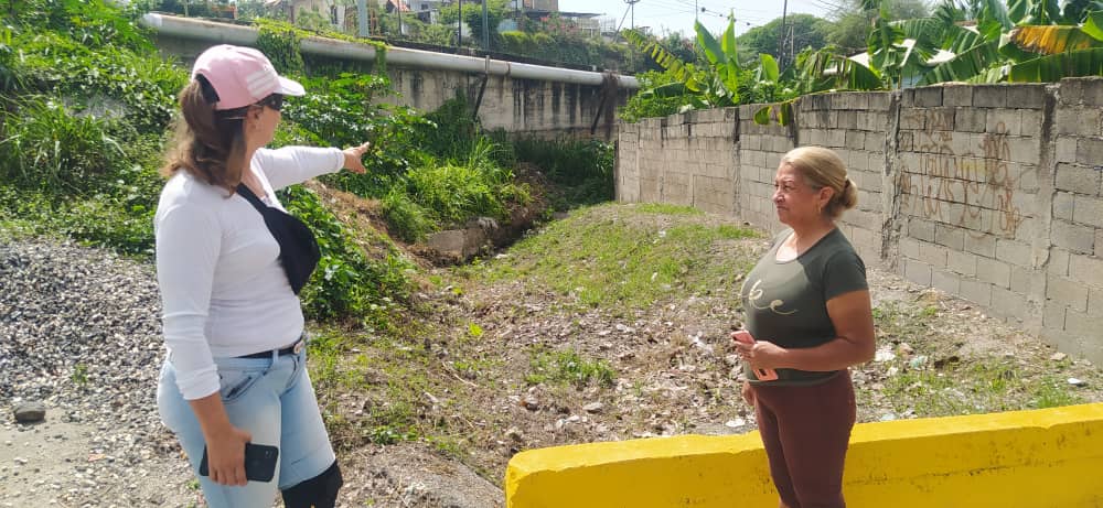 Veedores, vecinos e Hidrolara logran solventar colapso de cloacas en Santa Rosa